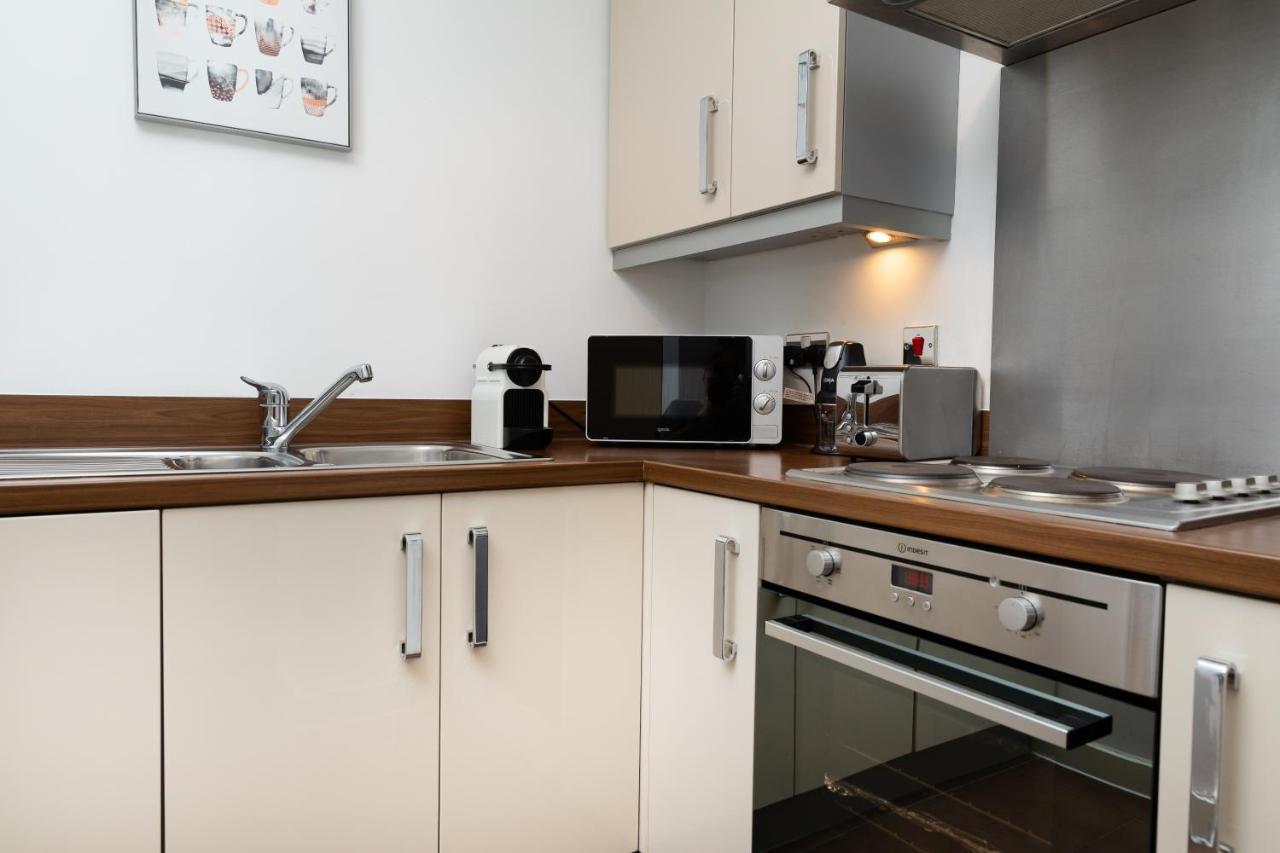 Stylish City Centre Apartment - Home From Home With Fully-Equipped Kitchen, Smart Tv, Netflix, Superfast Wifi, Free Parking, Self Check-In - By Brightleap Apartments Milton Keynes Exterior photo