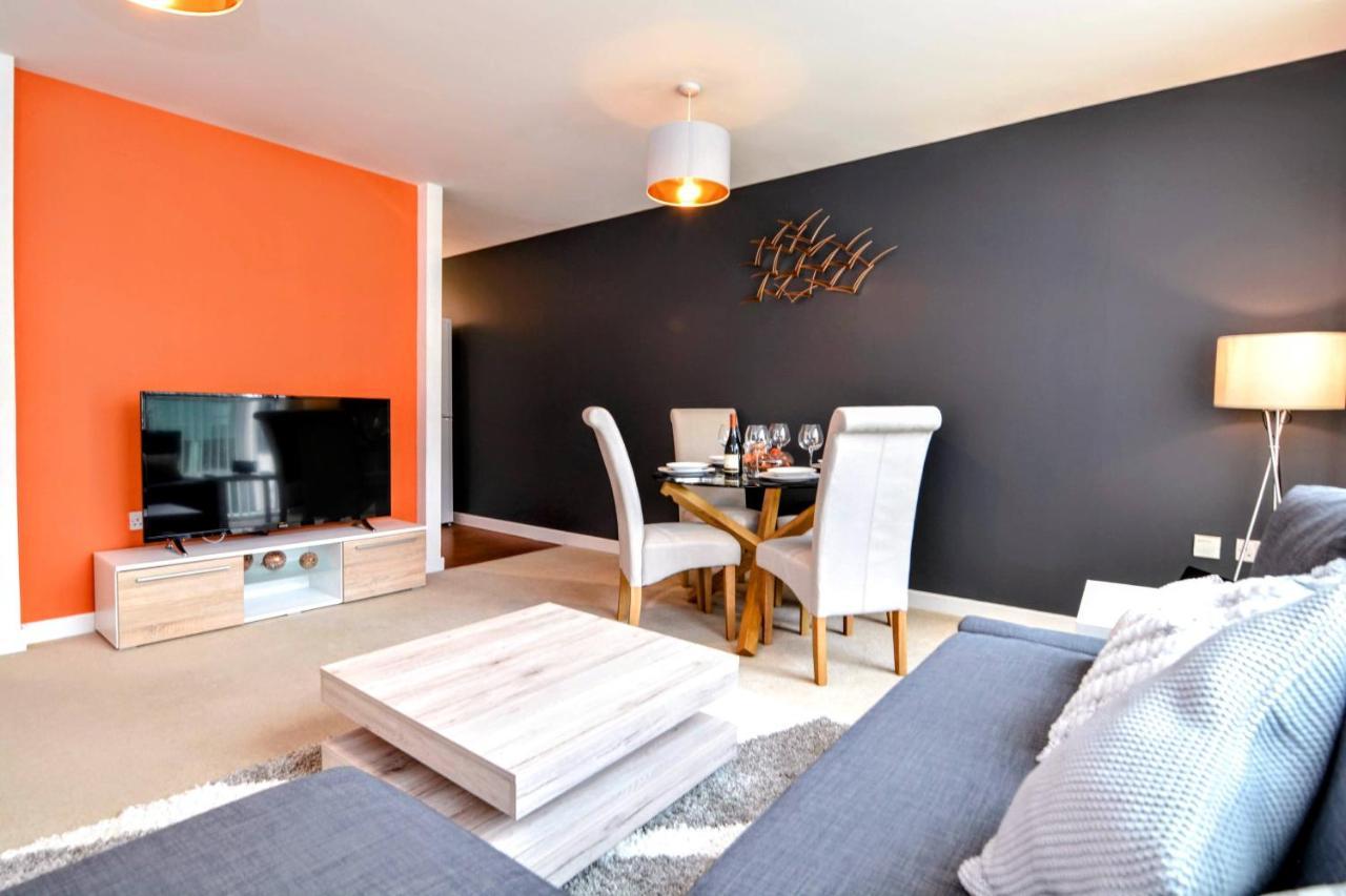 Stylish City Centre Apartment - Home From Home With Fully-Equipped Kitchen, Smart Tv, Netflix, Superfast Wifi, Free Parking, Self Check-In - By Brightleap Apartments Milton Keynes Exterior photo